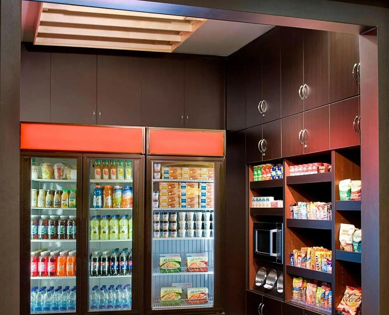 Courtyard By Marriott Toronto Brampton Hotel