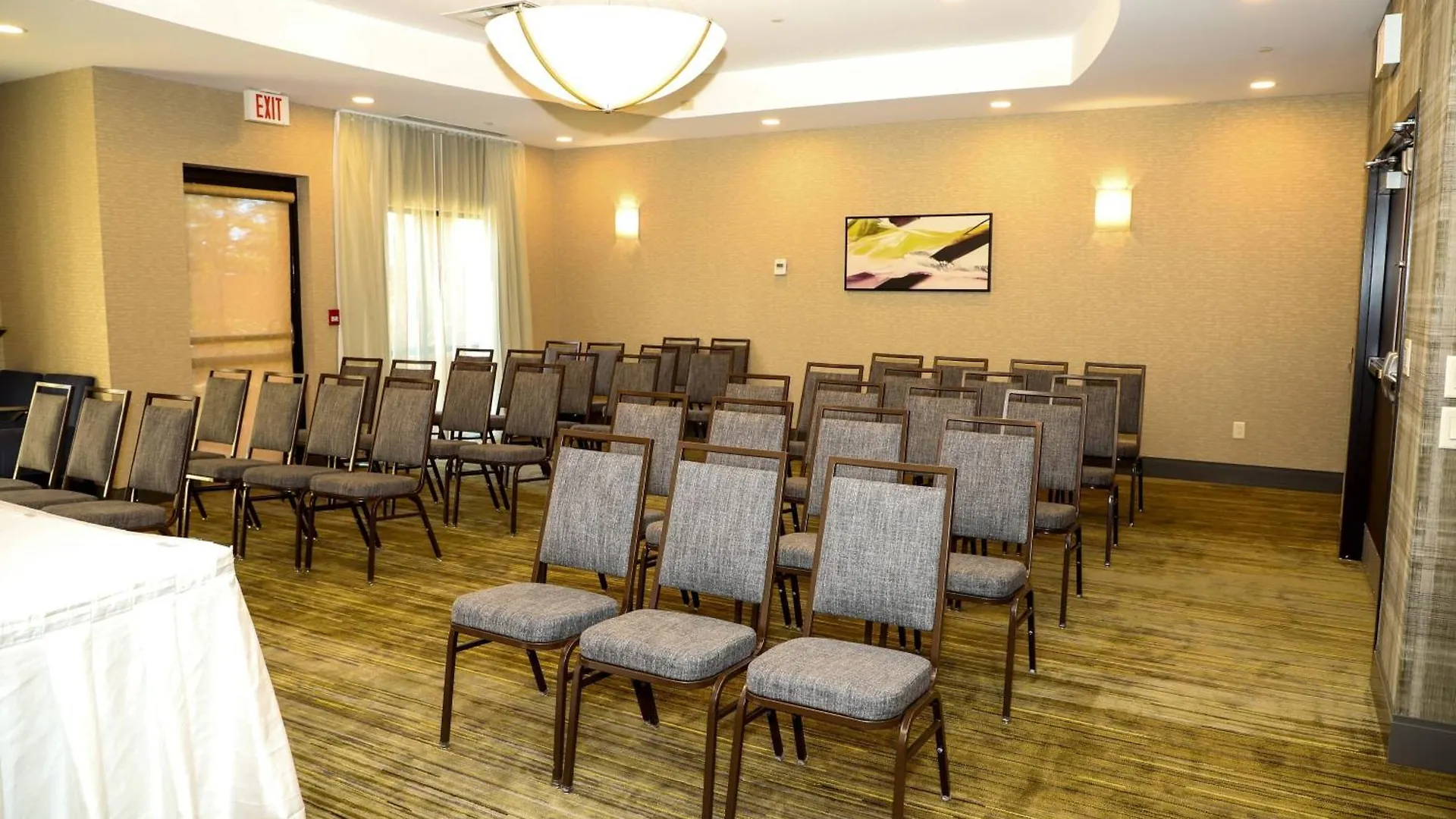 Courtyard By Marriott Toronto Brampton Hotel