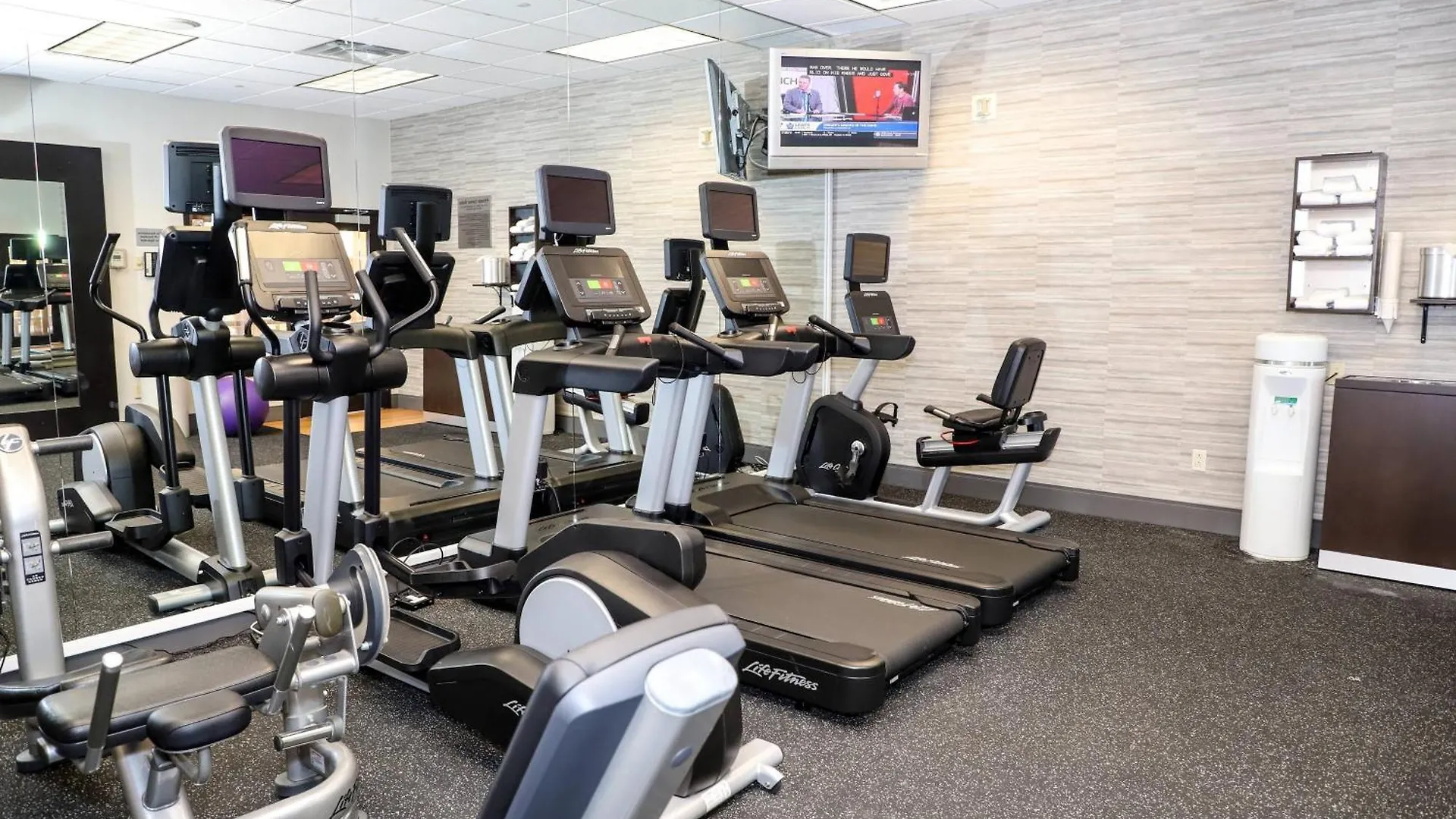 Courtyard By Marriott Toronto Brampton Hotel