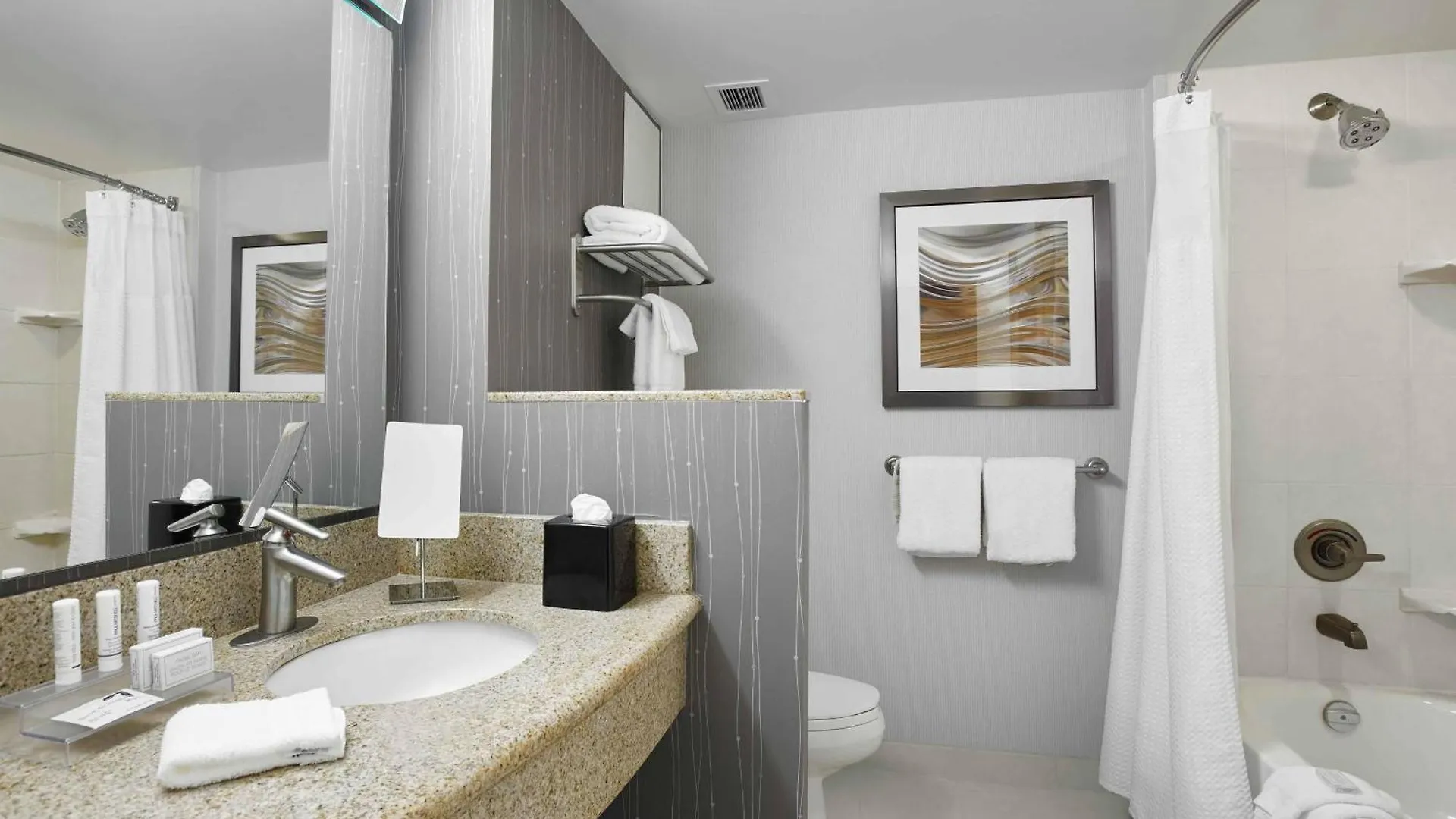 ***  Courtyard By Marriott Toronto Brampton Hotel Canada